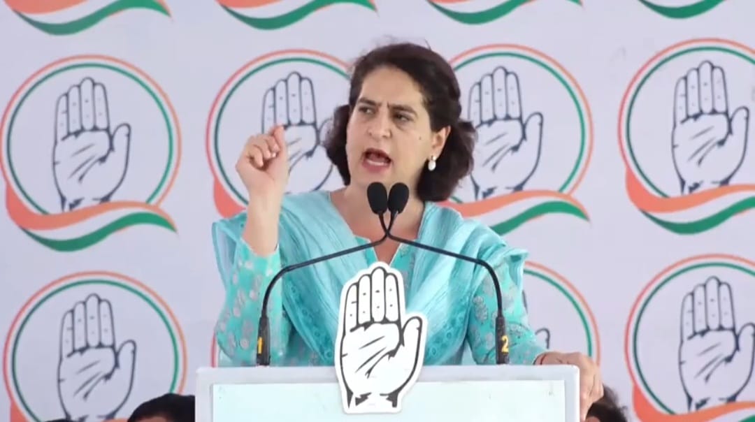 Priyanka Gandhi's attack in Lakhani